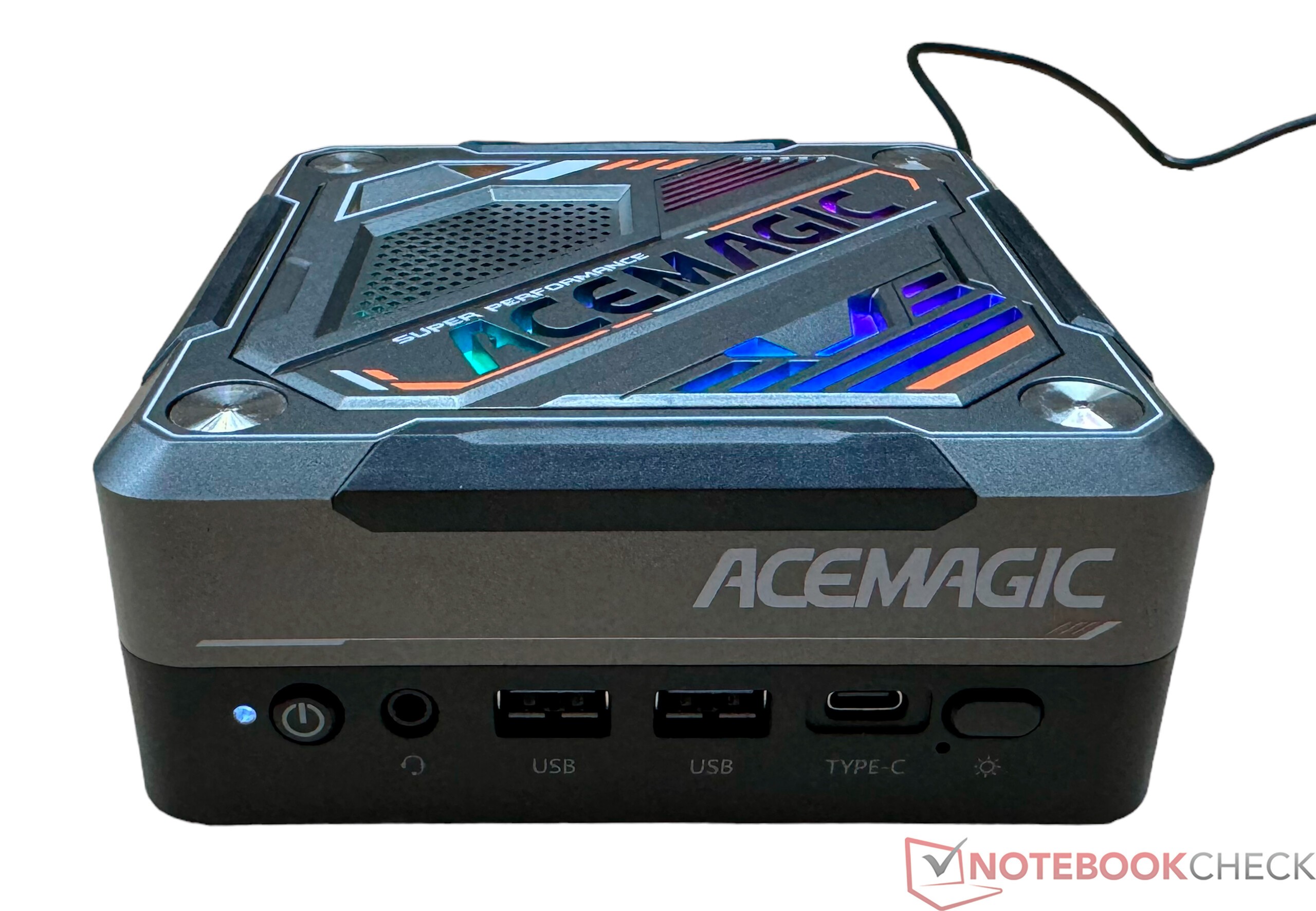 AceMagic AM18 7840HS